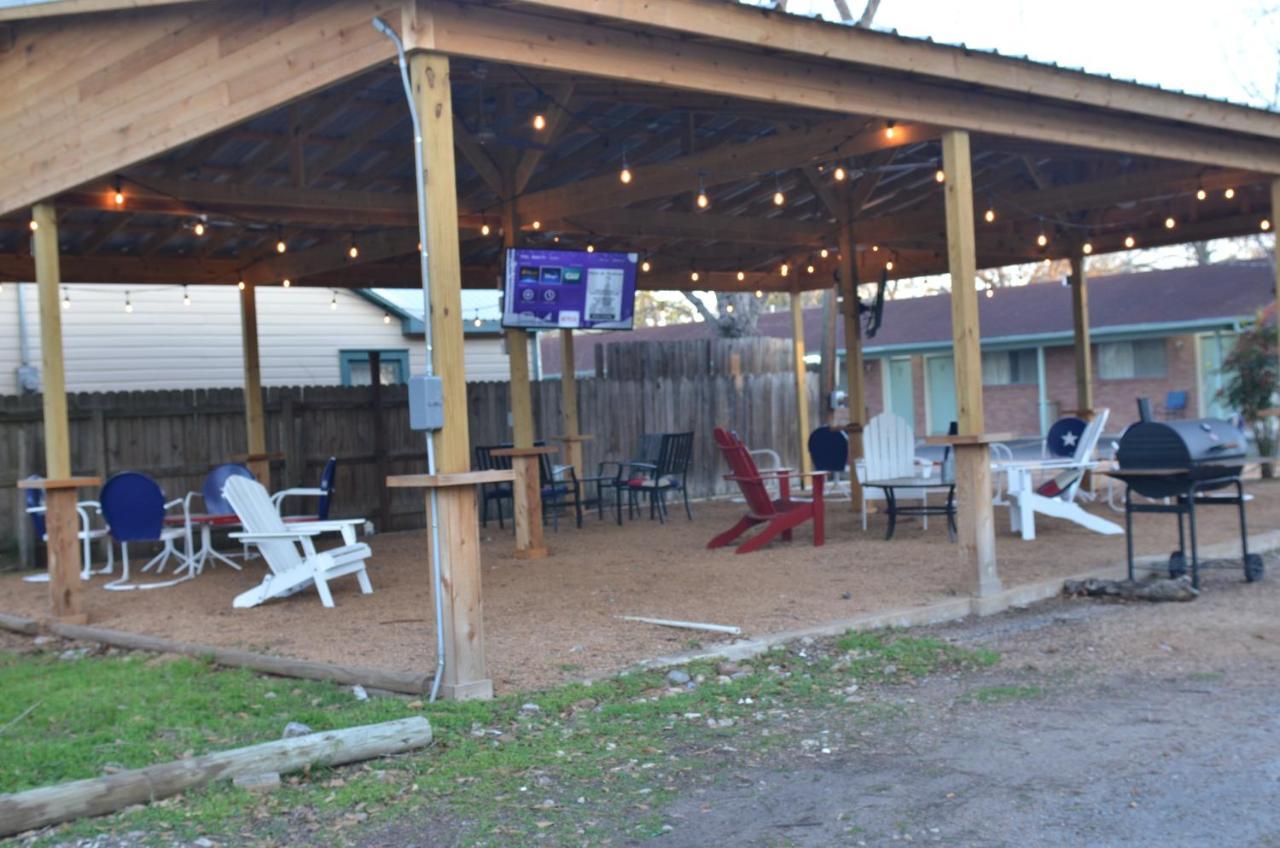 The Oak Motel Ла-Грейндж Экстерьер фото